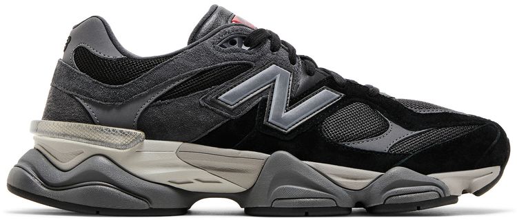 9060 - Black Castlerock