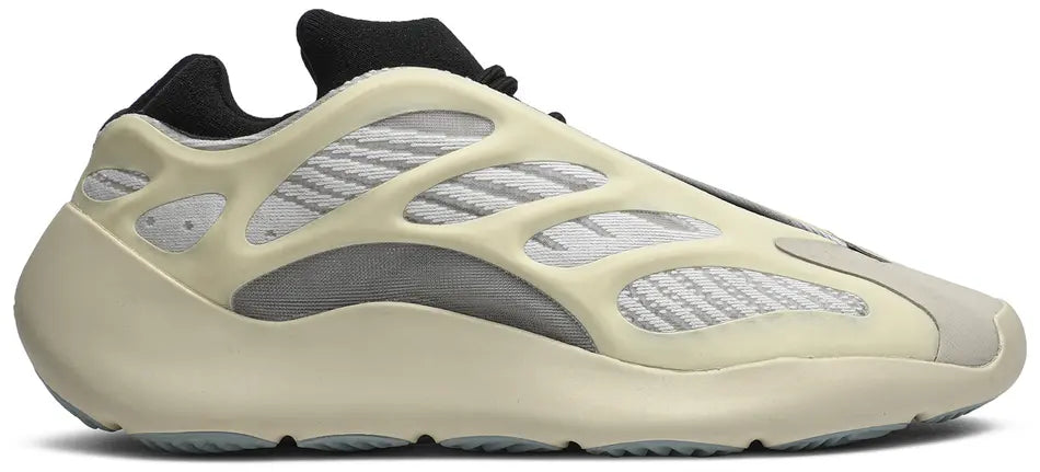 Yeezy 700 V3 - Beige
