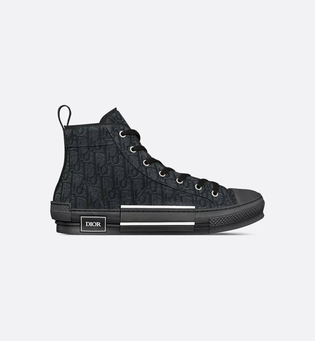 B23 - Black