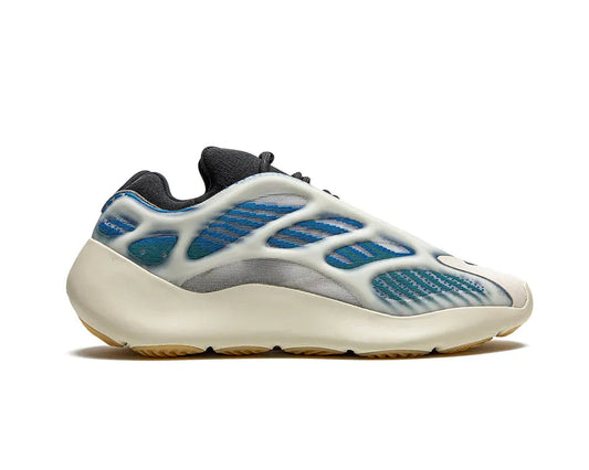 700 V3