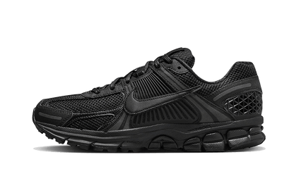 Vomero 5 - Triple Black